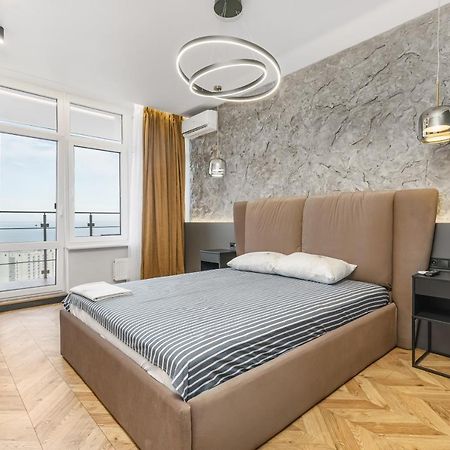 Pearl 45 Fantastic Design Sea View Apartment Odesa Exterior photo